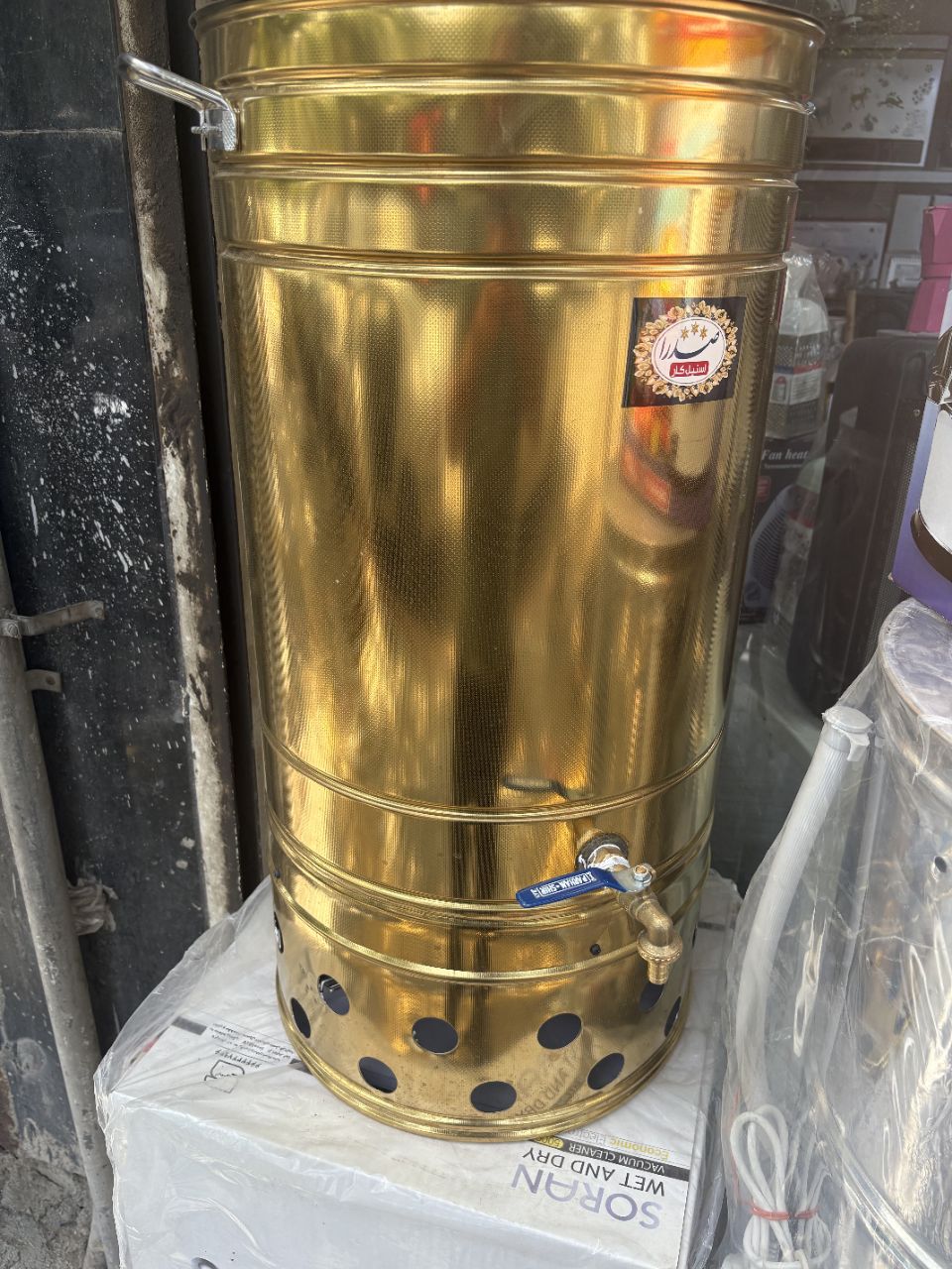 سماور گازی 60 لیتری طلایی ضخیم استیل هییتی مجلسی بزرگ صنعتی صدرا استیل کار
